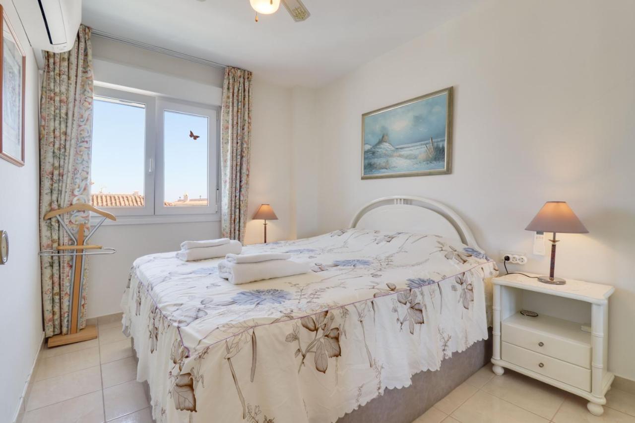 2 Bedroom In Parador Нерха Екстер'єр фото