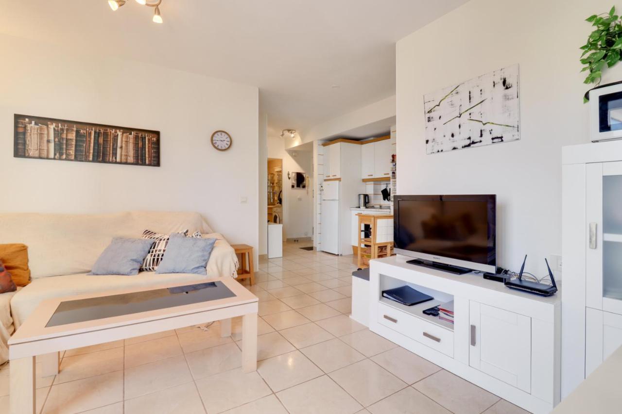 2 Bedroom In Parador Нерха Екстер'єр фото